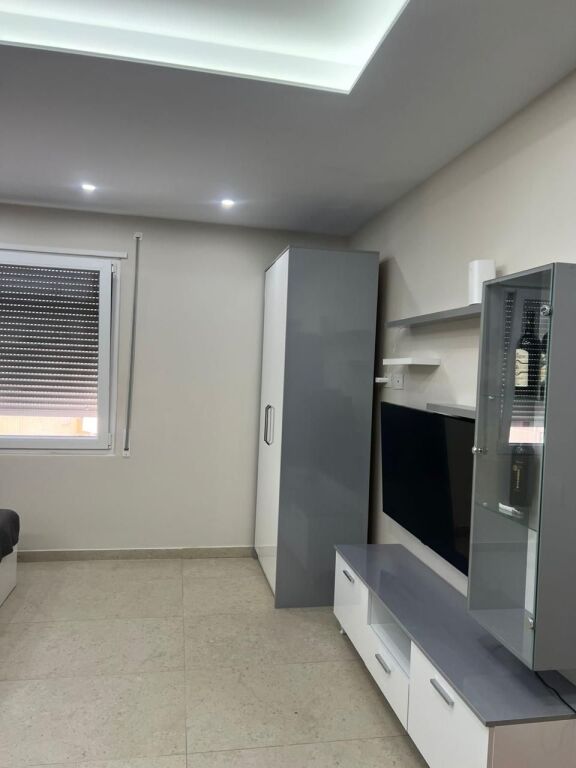 Garsoniere në shitje në Golem, 42 m². Foto 2 nga 3