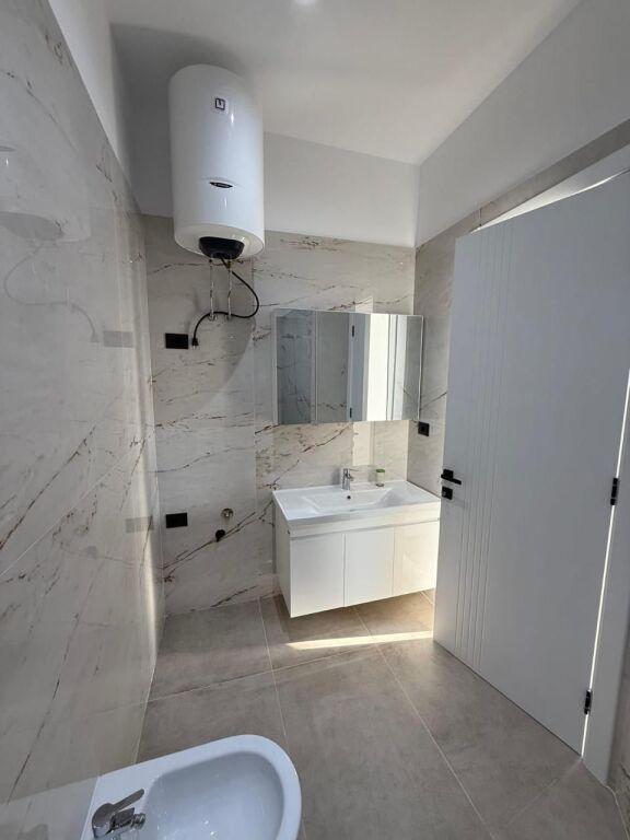Apartament 1+1 në shitje në Vlore, Vlore, Vlorë, 75 m². Foto 7 nga 12