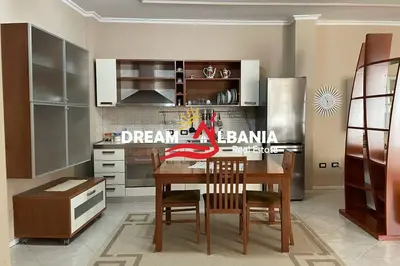 Appartamento 3+1 in affitto a Rruga Bardhok Biba, Tirana, 139 m². Foto 3 di 12