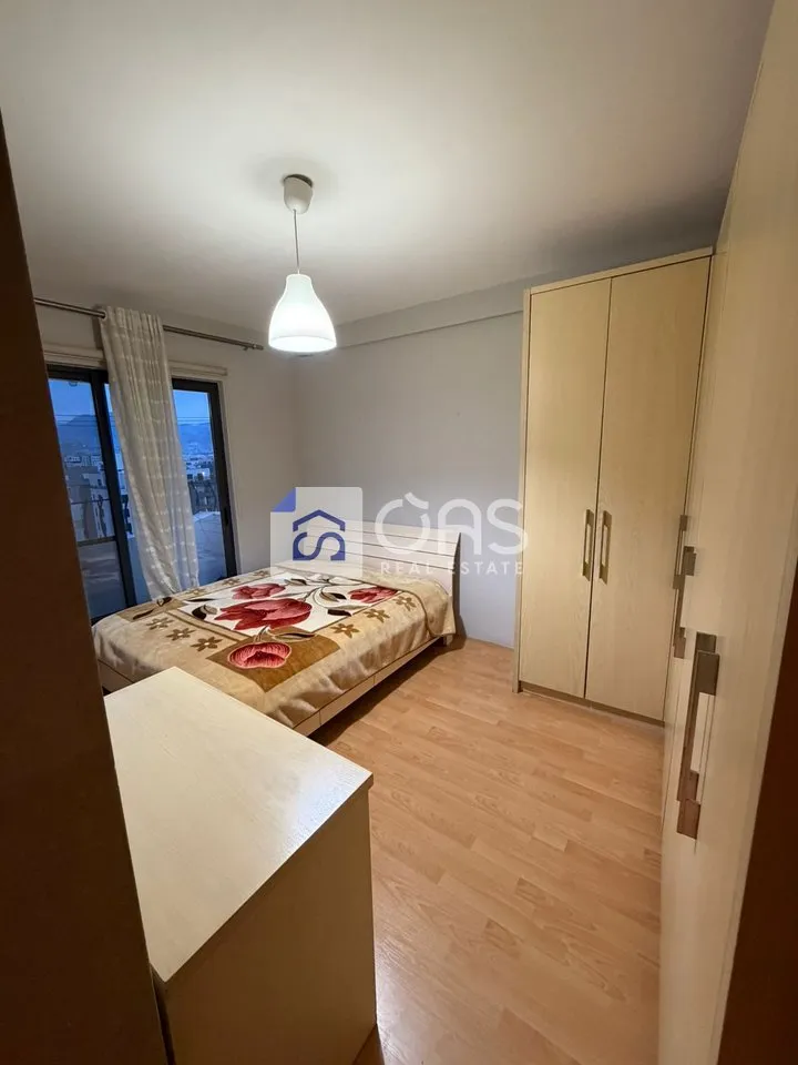 Apartament 2+1 me qera në Stacioni i Trenit, Tiranë, 75 m². Foto 1 nga 12