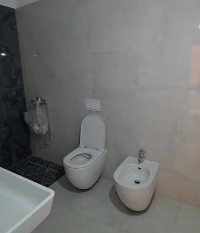 Ufficio in affitto a 21 Dhjetori, Tirana, 160 m². Foto 3 di 3