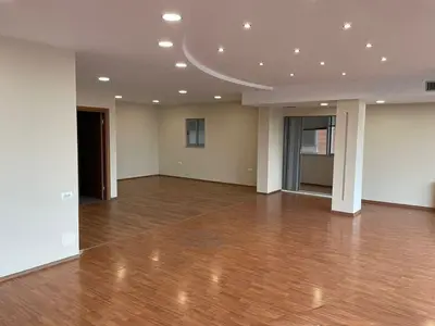 Ufficio in affitto a Galeria ETC, Tirana, 200 m². Foto 2 di 4