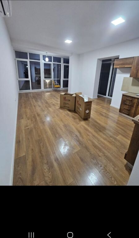 Office for rent in Komuna e Parisit, Tirana, 167 m²