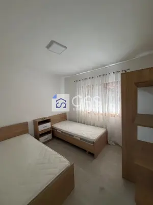 Apartament 2+1 me qera në Shkolla Barletit, Tiranë, 70 m². Foto 7 nga 8