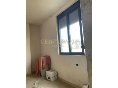 Villa for sale in Rruga Aleksander Goga, Durrës, 411 m². Photo 5 of 9