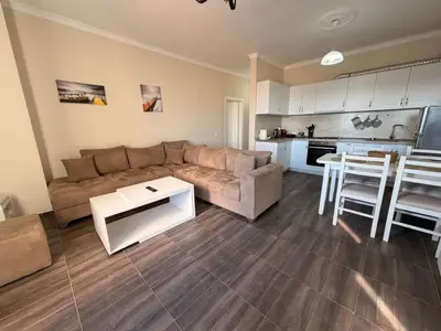 Apartament 2+1 me qera në Stadiumi Niko Dovana, Durrës, 80 m². Foto 3 nga 12