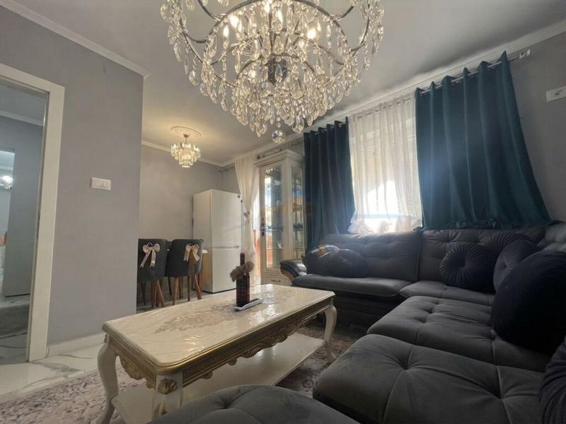 Appartamento 1+1 in affitto a Shkolla e Baletit, Tirana, 51 m²