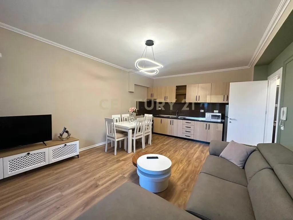 Apartament 1+1 me qera në Prokuroria e Tiranës, Tiranë, 80 m². Foto 1 nga 11