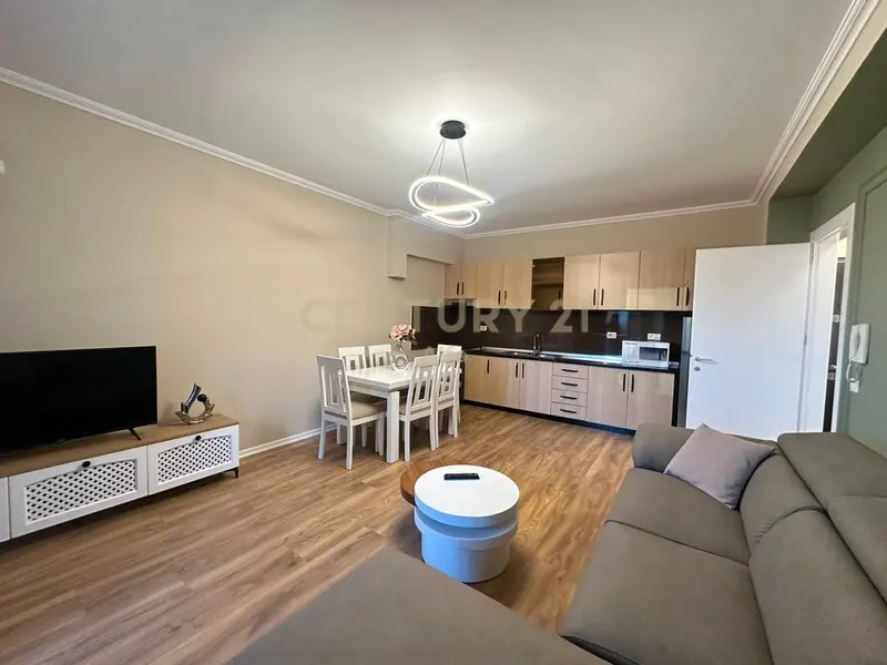 Apartament 1+1 me qera në Prokuroria e Tiranës, Tiranë, 80 m²