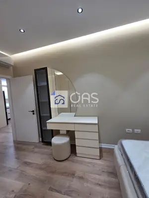 Apartament 1+1 me qera në Rruga 5 Maji, Tiranë, 70 m². Foto 7 nga 10