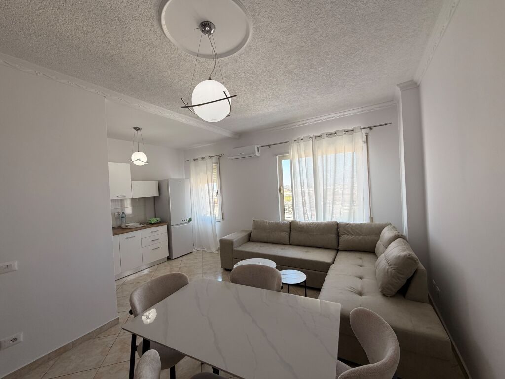 Apartament 1+1 në shitje në Rruga Rrota e Kuqe, Durrës, 65 m². Foto 1 nga 7