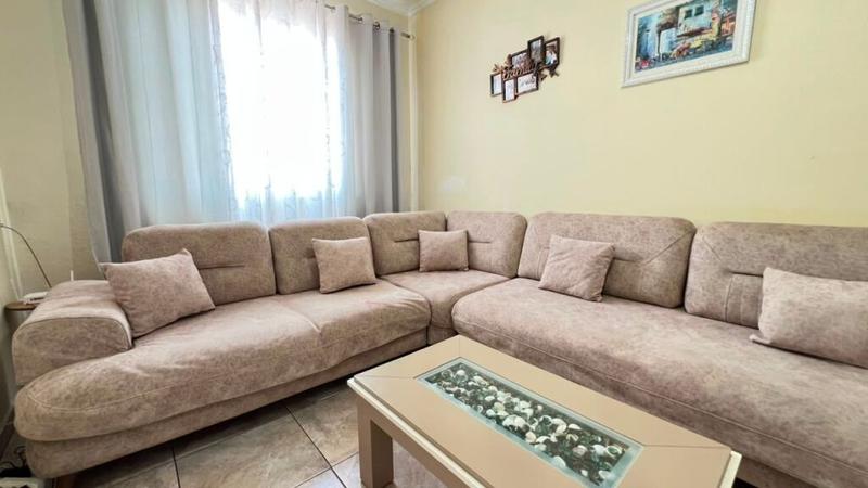 Apartament 2+1 në shitje në Rruga Myslym Keta, Tiranë, 92 m². Foto 2 nga 10