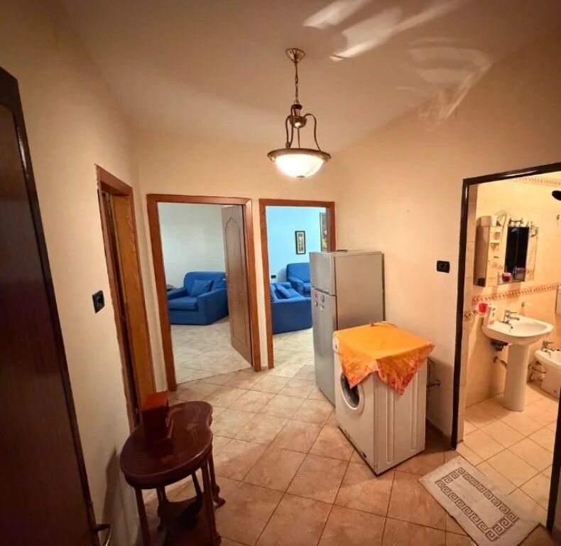 Apartment 2+1 for rent in Oxhaku, Tirana, 75 m². Photo 3 of 3
