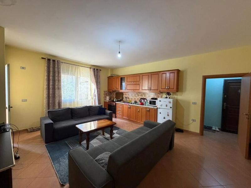 Appartamento 1+1 in vendita a Rruga Lef Sallata, Valona, 70 m²