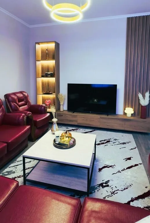 Apartament 2+1 me qera në Liqeni i Tiranës, Tiranë, 105 m². Foto 1 nga 4