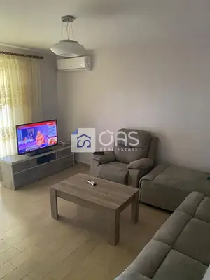 Apartament 1+1 me qera në Qyteti Studenti, Tiranë, 65 m². Foto 1 nga 5