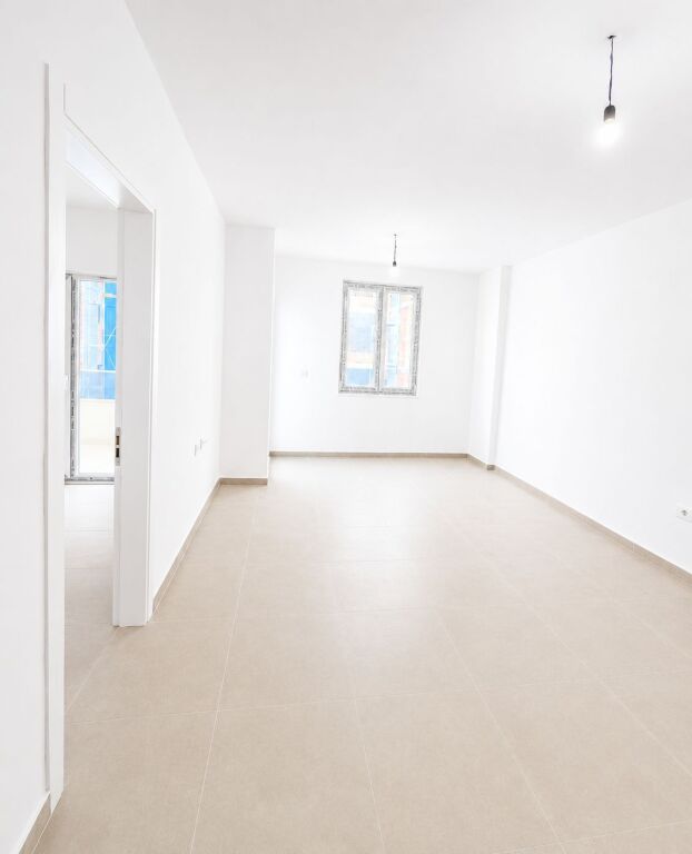 Apartment 1+1 for sale in Golem, 56 m²