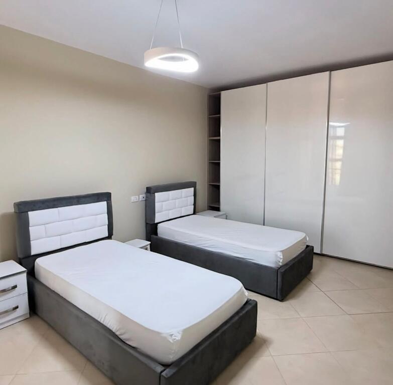 Apartament 2+1 me qera në Ujësjellës Kanalizime, Durrës, 70 m². Foto 5 nga 7