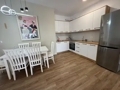 Apartament 2+1 me qera në Qendra e Formimit Profesional ish URT, Durrës, 90 m². Foto 3 nga 9