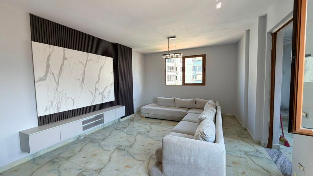 Apartment 2+1 for sale in Ali Demi, Tirana, 94 m². Photo 1 of 3