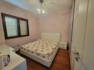 Apartament 2+1 me qera në Kthesa e Kamzës, Tiranë, 94 m². Foto 7 nga 12
