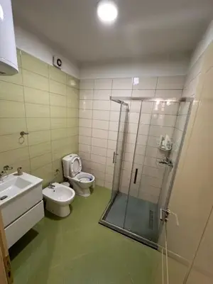 Apartament 2+1 në shitje në Kthesa e Kamzës, Tiranë, 105 m². Foto 5 nga 7