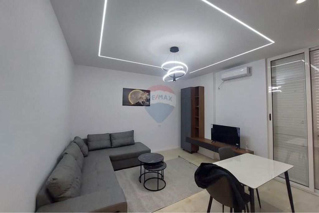 Appartamento in vendita a Kodra e Diellit, Tirana, 57 m²