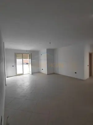Apartament 2+1 në shitje në Vila e Zogut, Durrës, 120 m². Foto 4 nga 6
