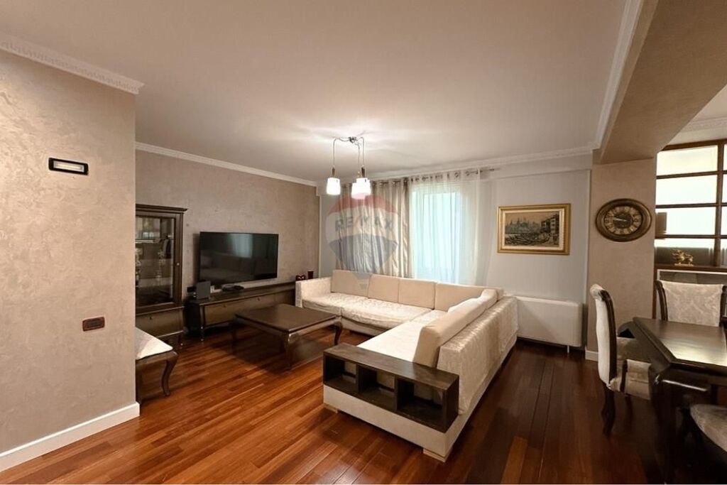 Apartament 3+1 në shitje në Blloku, Tiranë, 160 m²