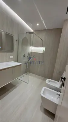 Ufficio in affitto a Rtsh, Tirana, 131 m². Foto 11 di 12