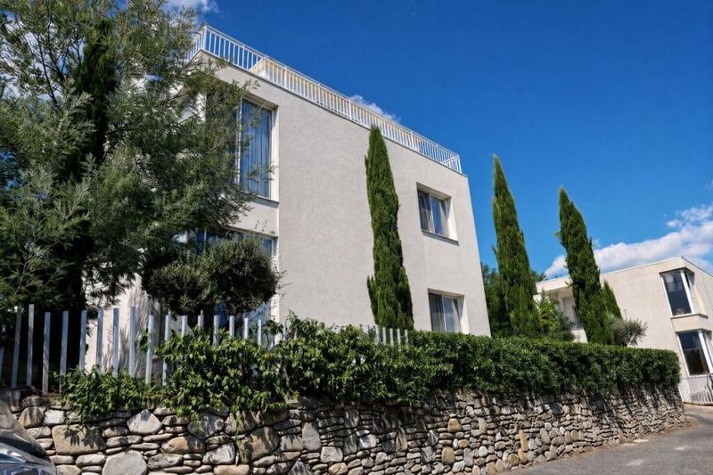Vilë në shitje në Rruga Berzhite, Tiranë, 195 m². Foto 4 nga 6