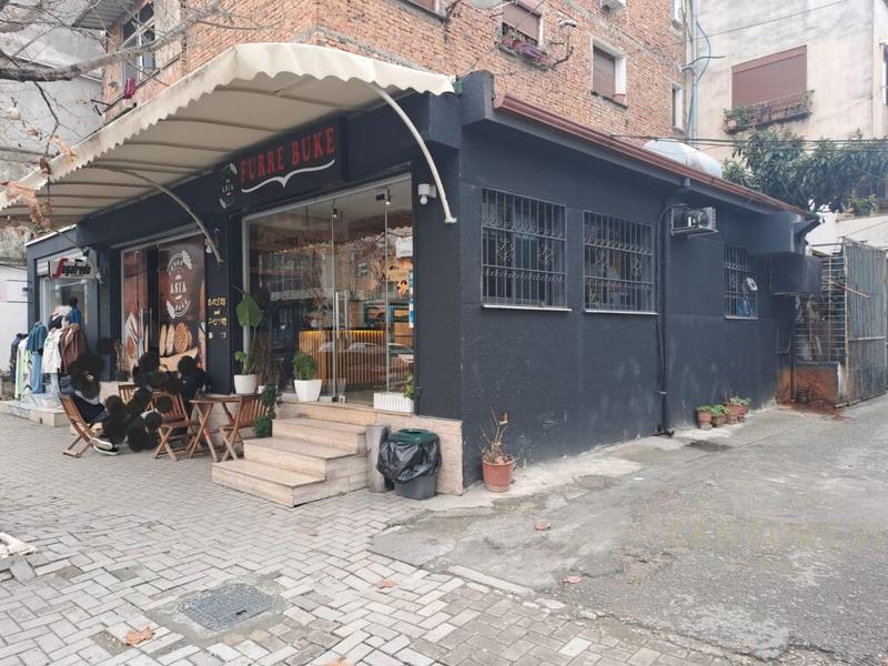 Shop for sale in Lagja nr.12, Durrës, 63 m²