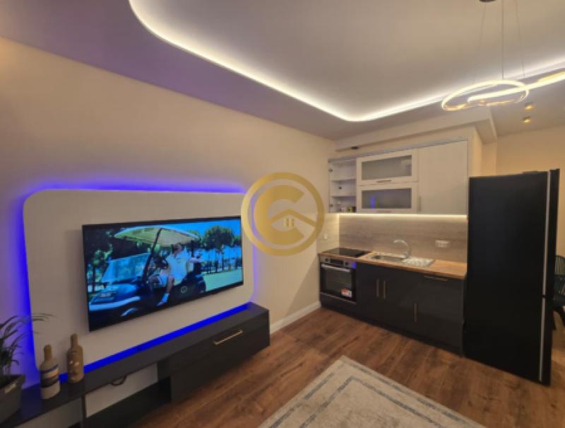 Appartamento 1+1 in vendita a Rruga Mitat Hoxha, Saranda, 48 m²