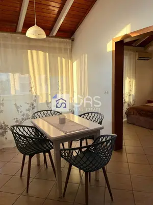 Apartament 1+1 me qera në Rruga Fortuzi, Tiranë, 74 m². Foto 4 nga 7