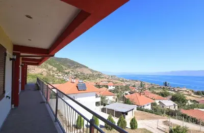 Vilë 2+1 në shitje në Pogradec, Korce, Pogradec, 405 m². Foto 2 nga 4