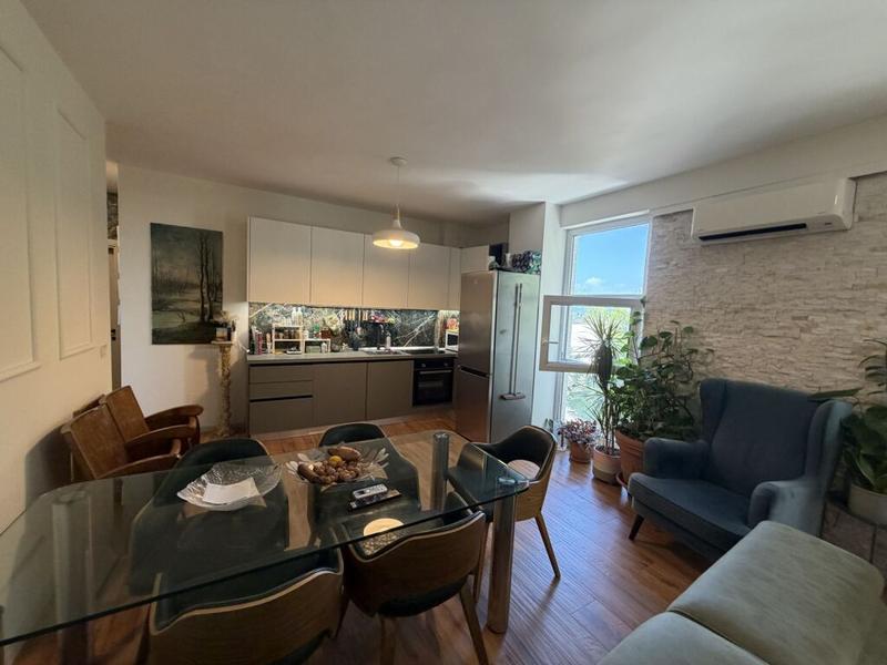 Vilë 2+1 në shitje në Vila e Mbretërore e Durrësit, Durrës, 100 m². Foto 3 nga 12