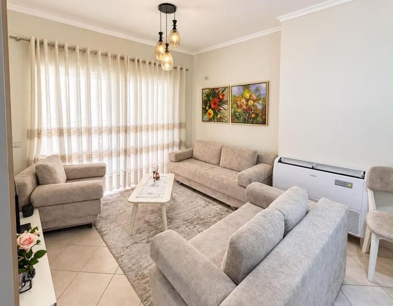 Appartamento 2+1 in affitto a Kristal Center, Tirana, 95 m²