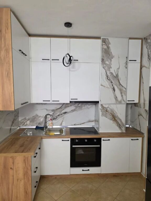 Apartment 2+1 for rent in Rruga 5 Maji, Tirana, 66 m². Photo 2 of 3