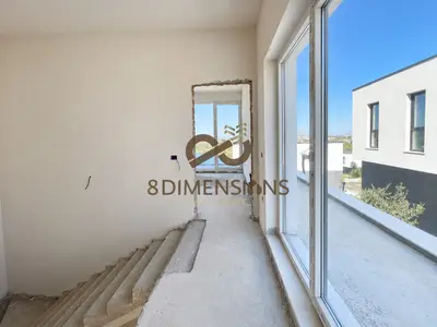 Vilë në shitje në Farkë, Tiranë, 257 m². Foto 2 nga 11