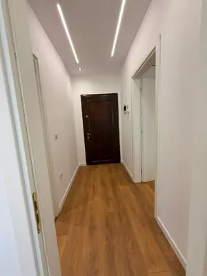 Appartamento 1+1 in vendita a Rruga Studenti, Tirana, 60 m². Foto 9 di 10