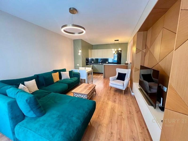 Apartament 2+1 me qera në Rruga Ndre Mjeda, Tiranë, 105 m²