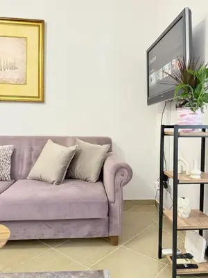 Apartament 2+1 me qera në Ish Ekspozita, Tiranë, 76 m². Foto 2 nga 8