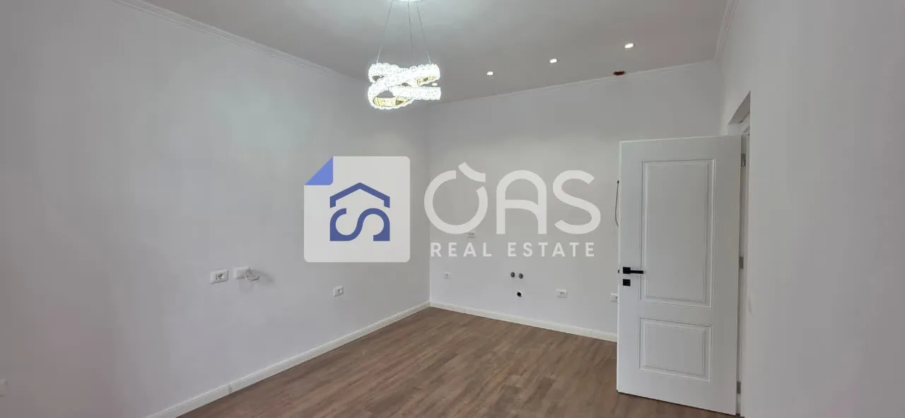 Apartament 2+1 në shitje në Rruga Bardhyl, Tiranë, 70 m². Foto 1 nga 4