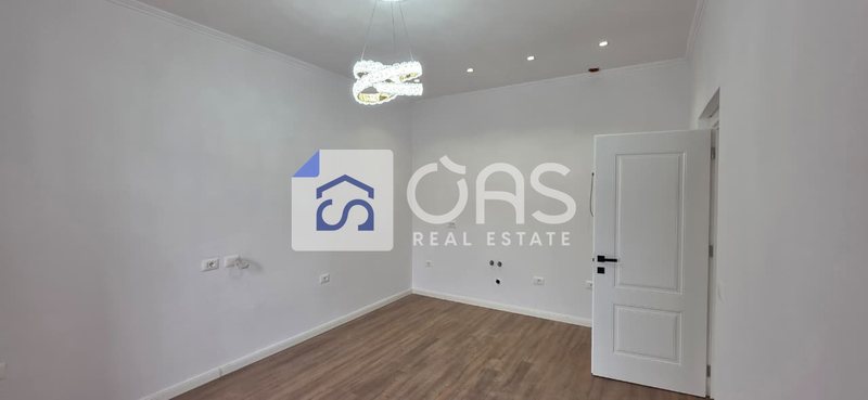 Appartamento 2+1 in vendita a Rruga Bardhyl, Tirana, 70 m²