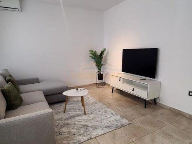 Apartament 1+1 në shitje në Rruga Xhanfize Keko, Tiranë, 66 m². Foto 3 nga 6