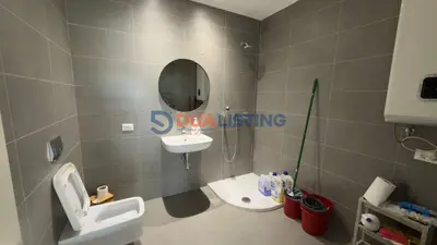 Zyrë me qera në Liceu Artistik, Tiranë, 308 m². Foto 4 nga 7