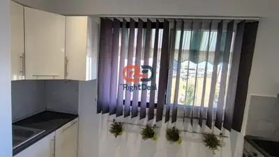 Apartament 2+1 me qera në Rruga Sulejman Pasha, Tiranë, 100 m². Foto 3 nga 8