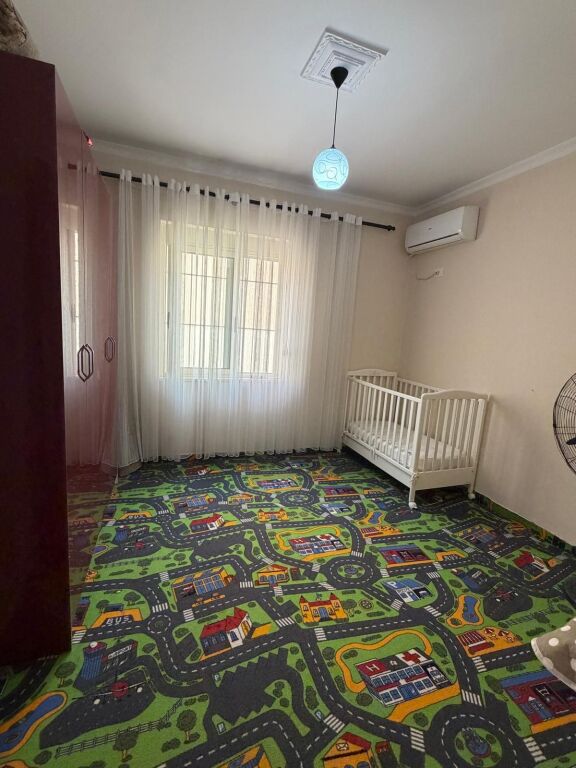 Penthouse 3+1 for rent in Astir, Tirana, 220 m². Photo 2 of 3