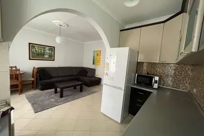 Apartament 2+1 në shitje në Xhamlliku, Tiranë, 71 m². Foto 2 nga 10