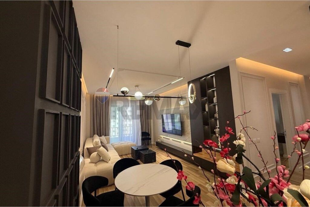 Apartment for rent in Astir, Tirana, 117 m². Photo 2 of 3